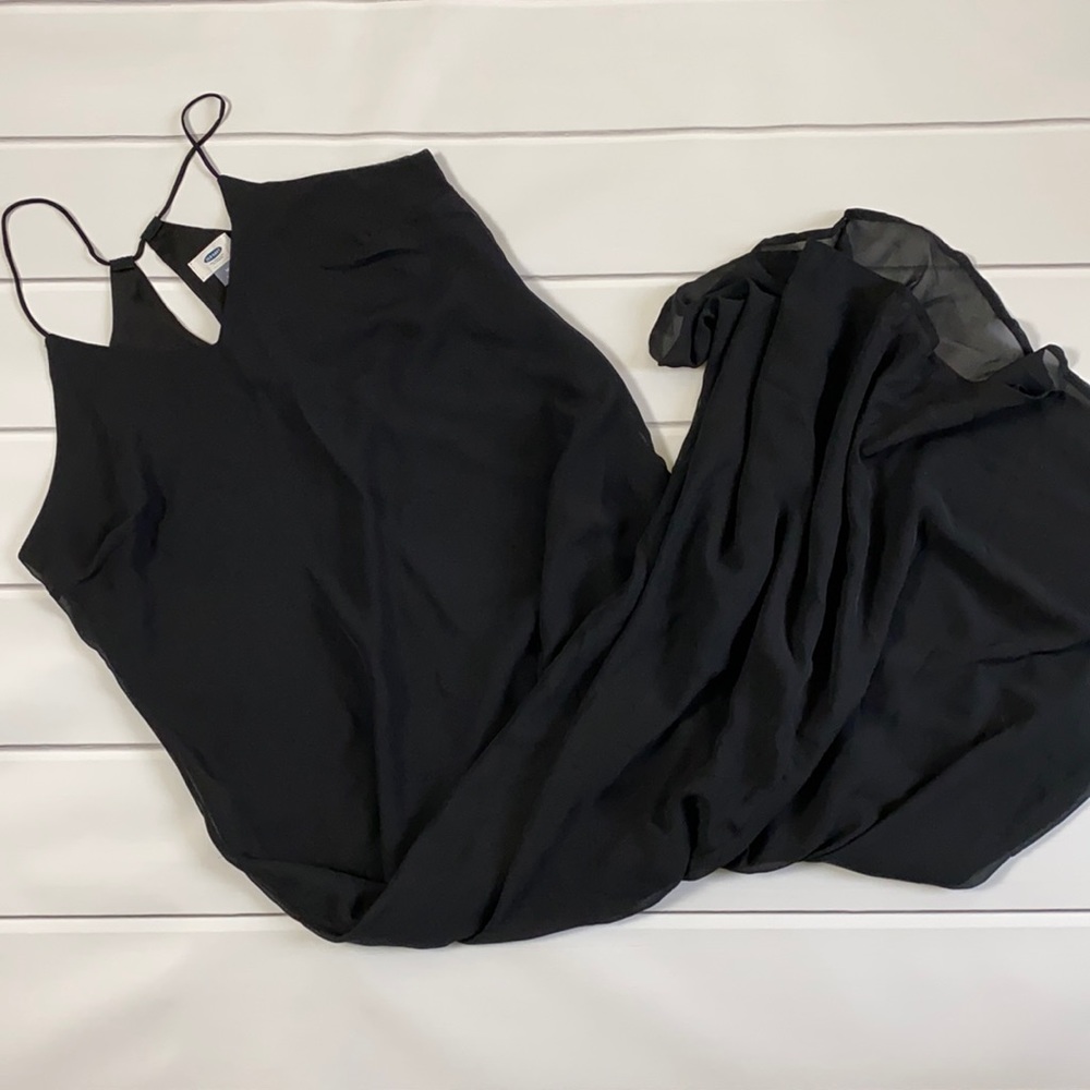 MEDIUM Black flowy Maxi dress